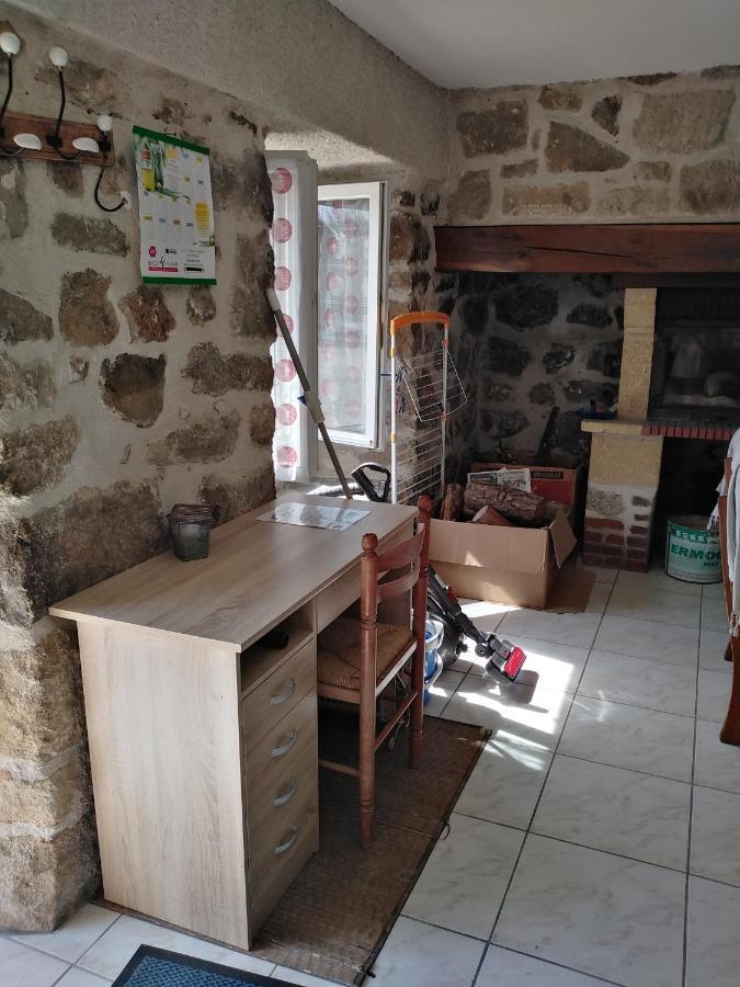 Appartement Chaleureux à la campagne à Saint-Germain-Laprade Extérieur photo