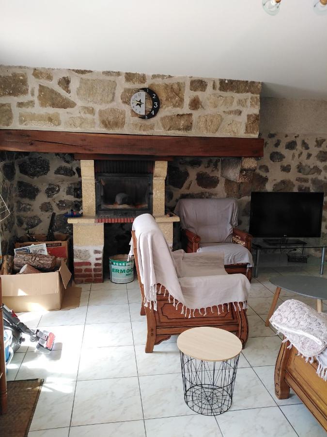 Appartement Chaleureux à la campagne à Saint-Germain-Laprade Extérieur photo