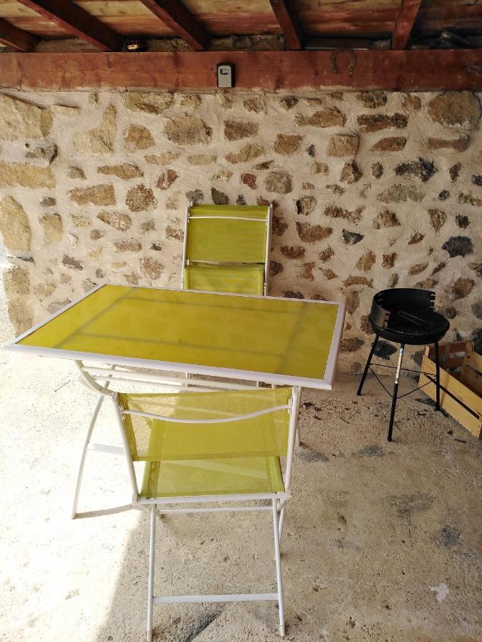 Appartement Chaleureux à la campagne à Saint-Germain-Laprade Extérieur photo